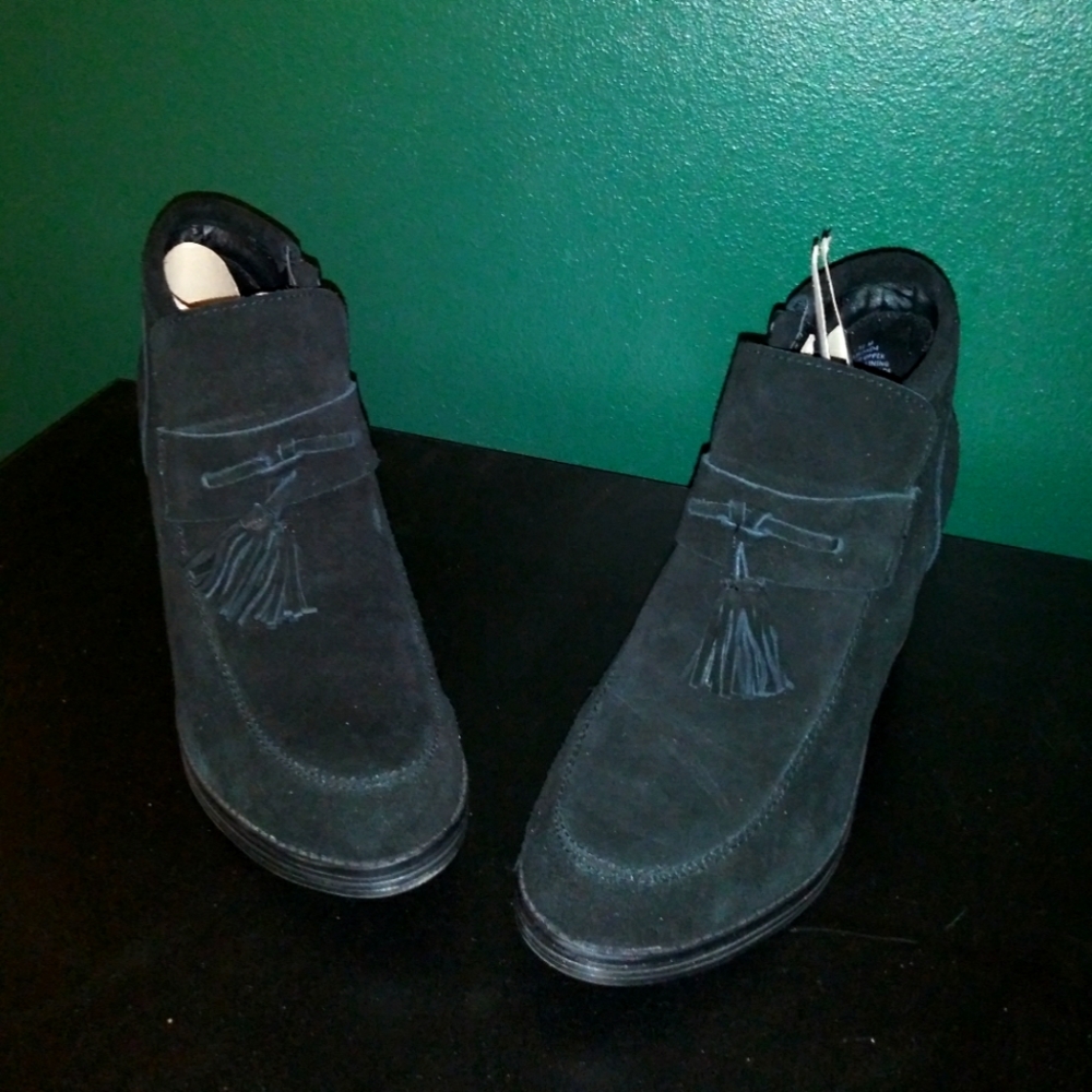 Black suede ankle bootie with tassel